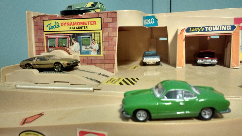 Illustration for article titled A Friday flashback to the old Hot Wheels service center.
